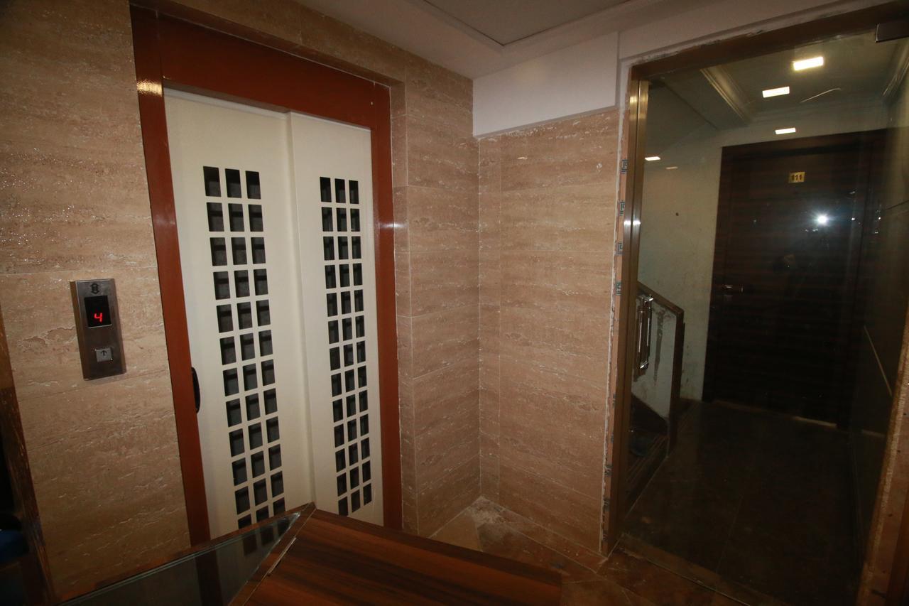 Hotel Alfa International Near Nanavati Hospital Mumbai Near Airport Mumbai Near Juhu Beach Εξωτερικό φωτογραφία