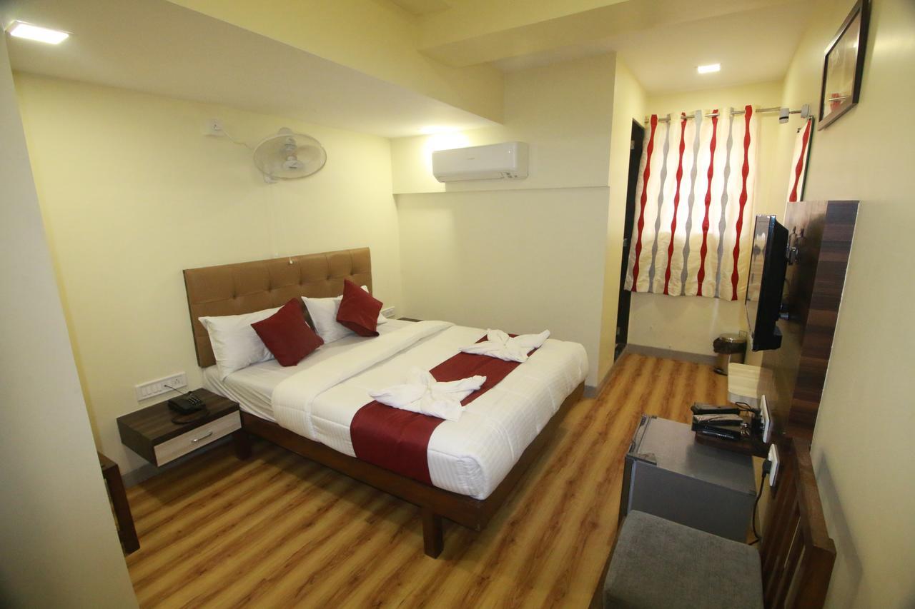 Hotel Alfa International Near Nanavati Hospital Mumbai Near Airport Mumbai Near Juhu Beach Εξωτερικό φωτογραφία