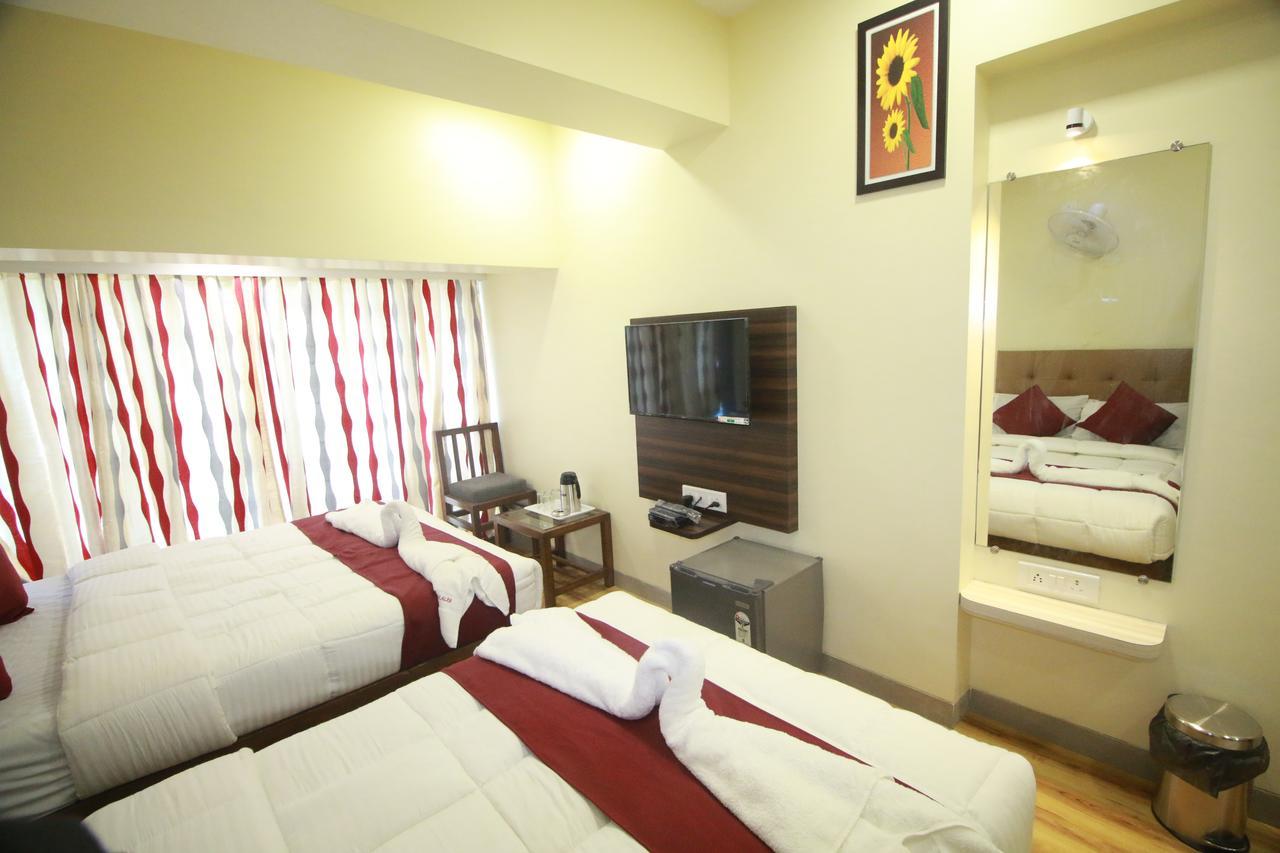 Hotel Alfa International Near Nanavati Hospital Mumbai Near Airport Mumbai Near Juhu Beach Εξωτερικό φωτογραφία