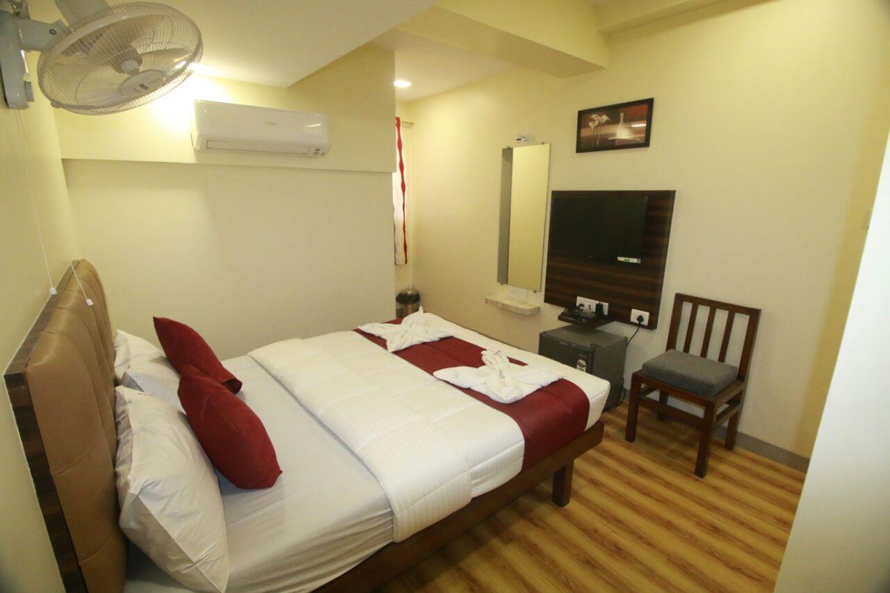 Hotel Alfa International Near Nanavati Hospital Mumbai Near Airport Mumbai Near Juhu Beach Εξωτερικό φωτογραφία